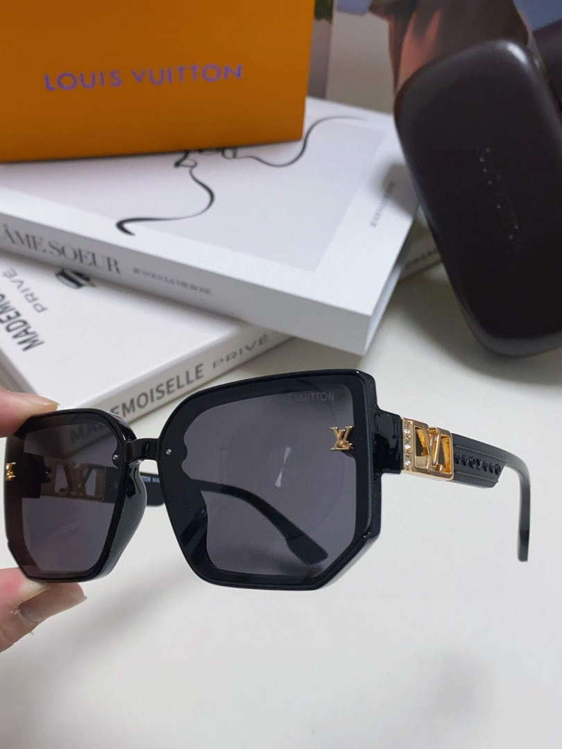 Louis Vuitton New Fashion Sunglasses L22268