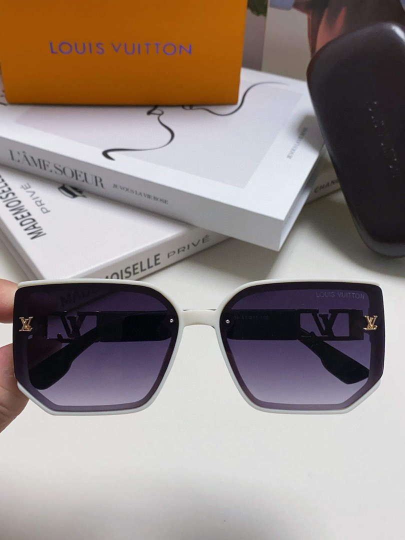 Louis Vuitton New Fashion Sunglasses L22270