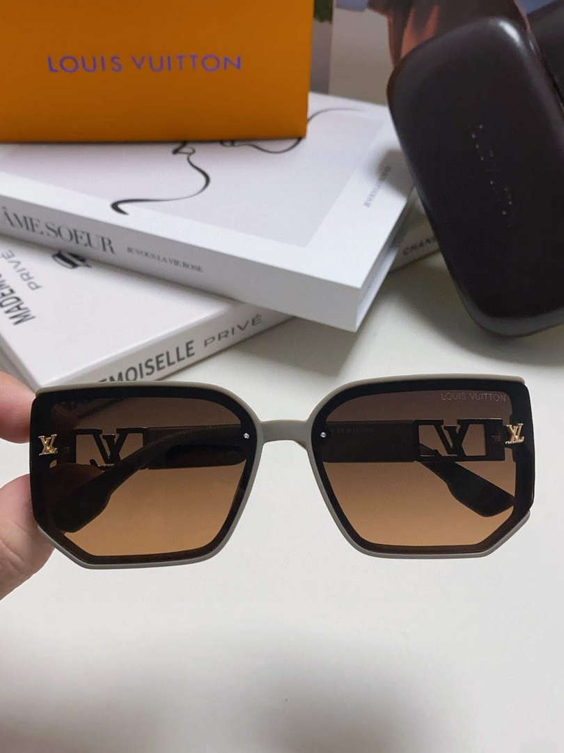 Louis Vuitton New Fashion Sunglasses L22271