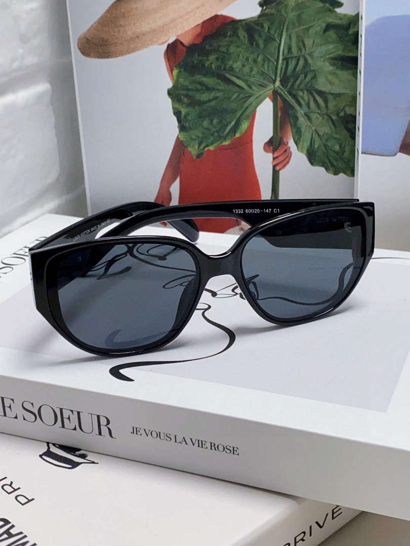 Louis Vuitton New Fashion Sunglasses L22272