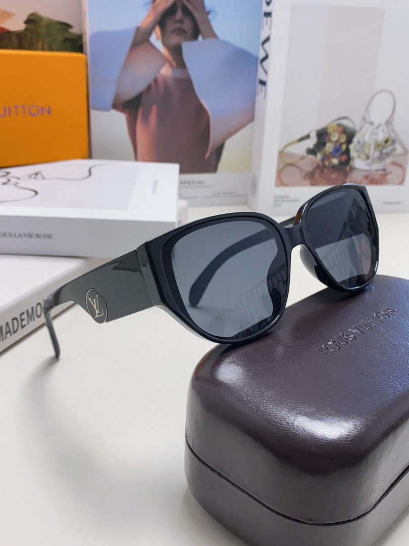 Louis Vuitton New Fashion Sunglasses L22272