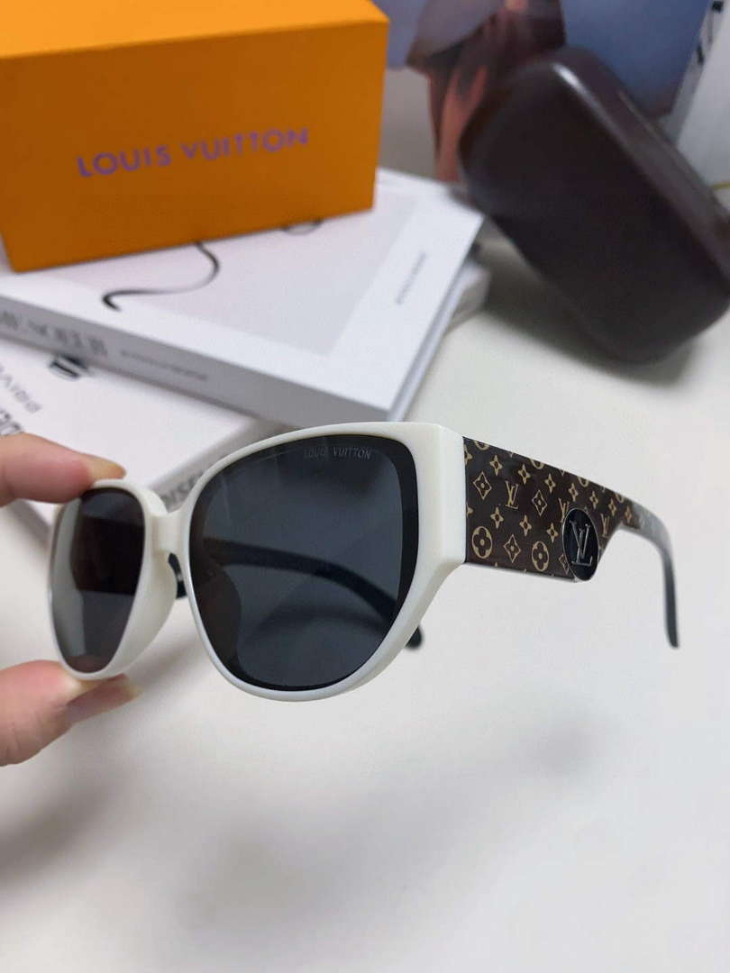 Louis Vuitton New Fashion Sunglasses L22273