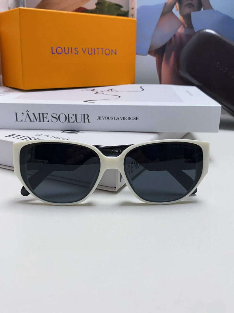 Louis Vuitton New Fashion Sunglasses L22273