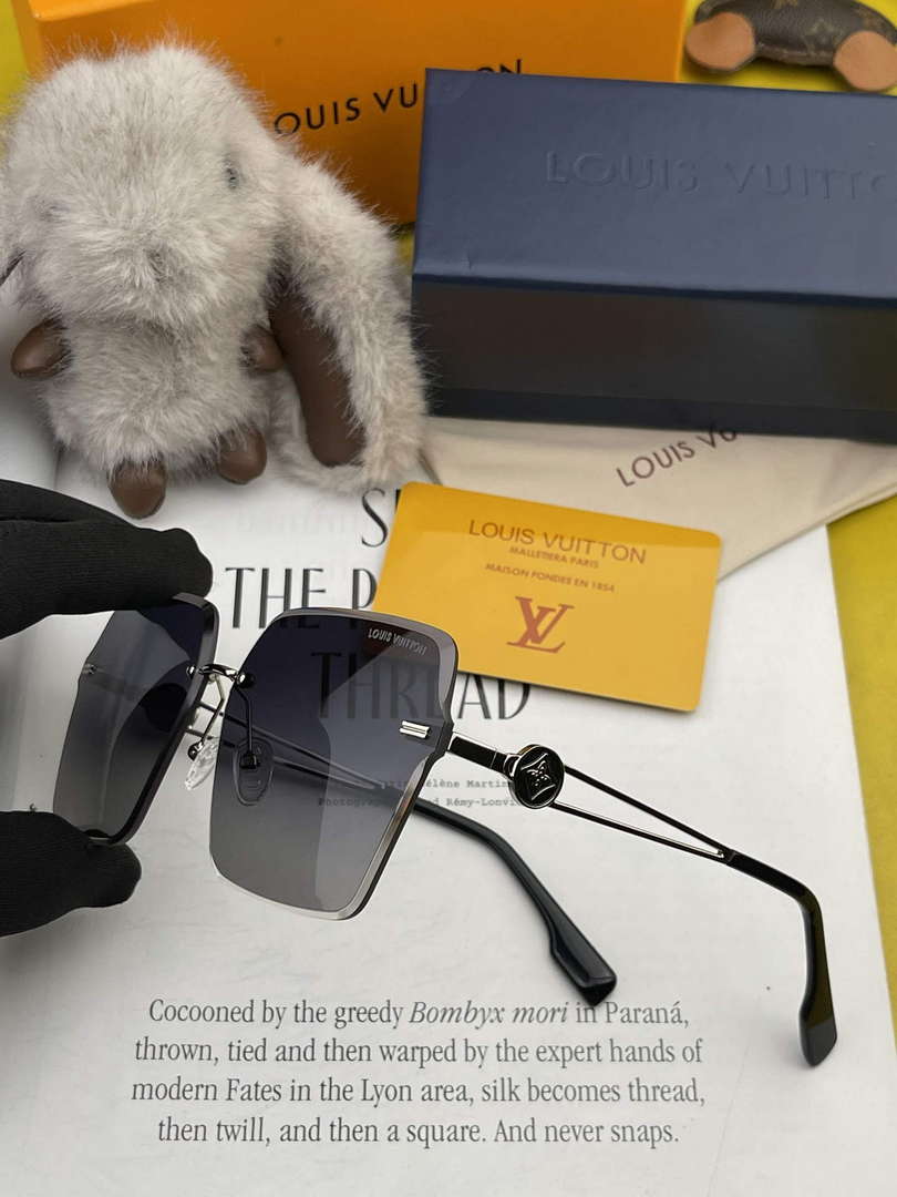 Louis Vuitton New Fashion Sunglasses L22277