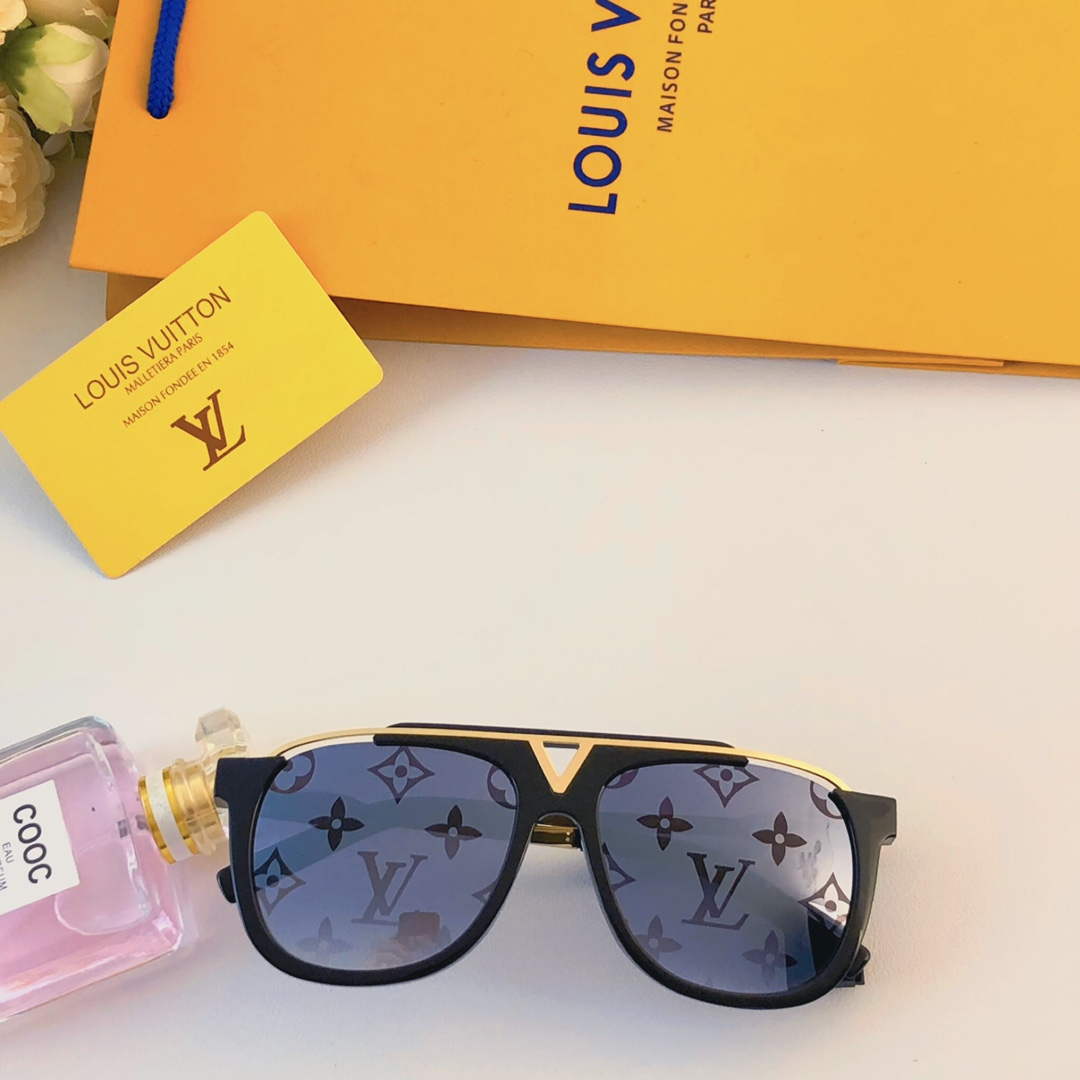 Louis Vuitton New Fashion Sunglasses L22278