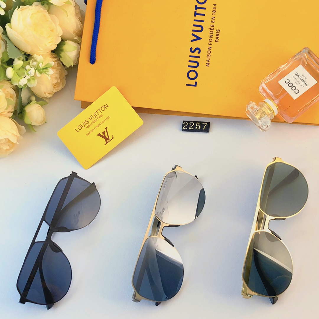 Louis Vuitton New Fashion Sunglasses L22281