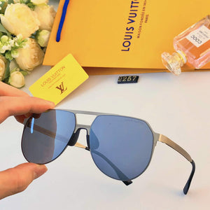 Louis Vuitton New Fashion Sunglasses L22282 - Default Title - View 1