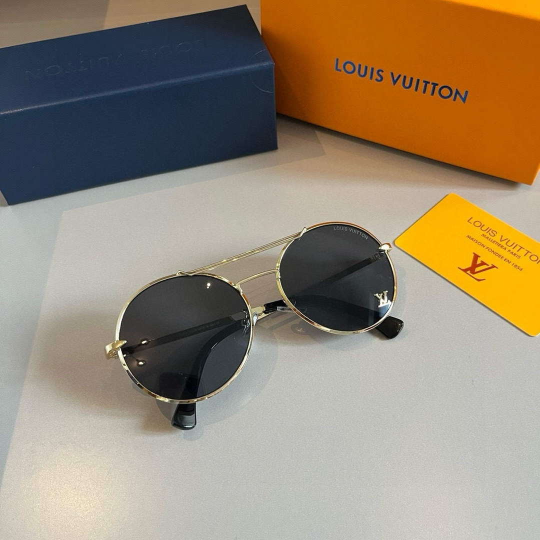 Louis Vuitton New Fashion Sunglasses L22290 - Default Title - View 3