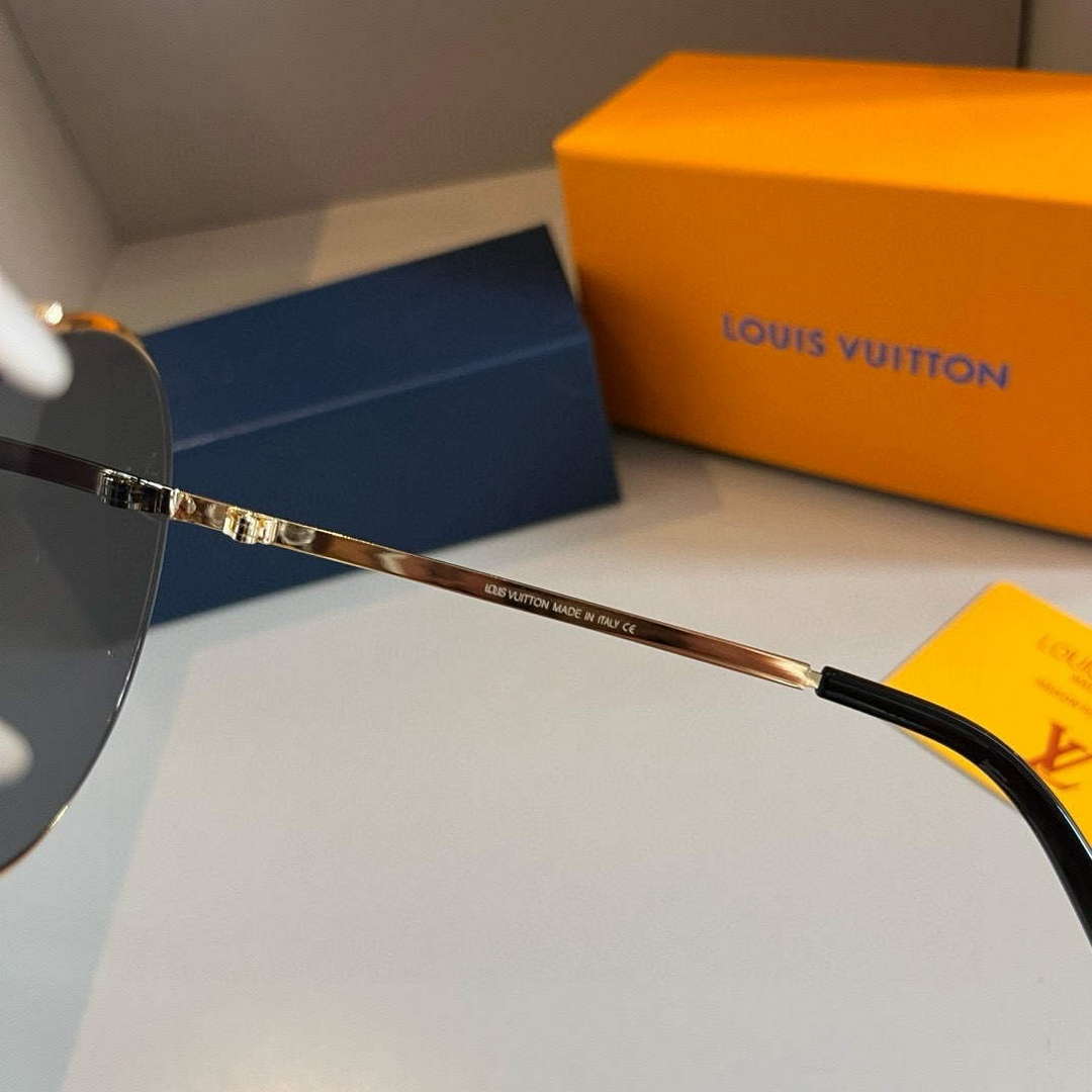Louis Vuitton New Fashion Sunglasses L22290