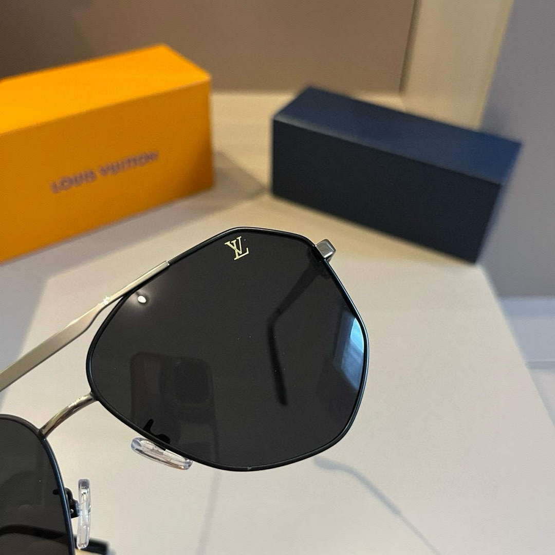 Louis Vuitton New Fashion Sunglasses L22293