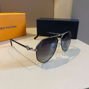 Louis Vuitton New Fashion Sunglasses L22295 - Default Title - View 1