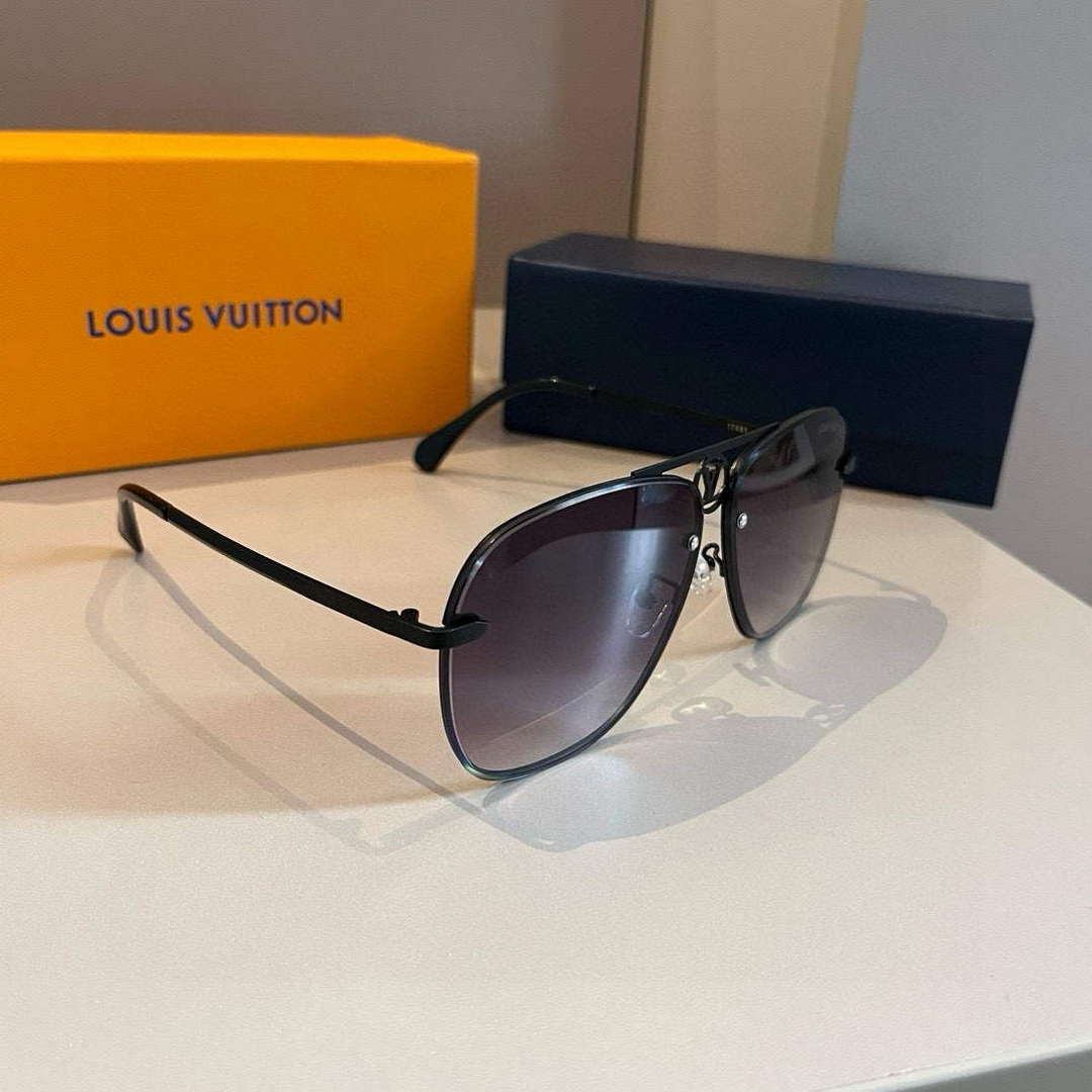 Louis Vuitton New Fashion Sunglasses L22296 - Default Title - View 1