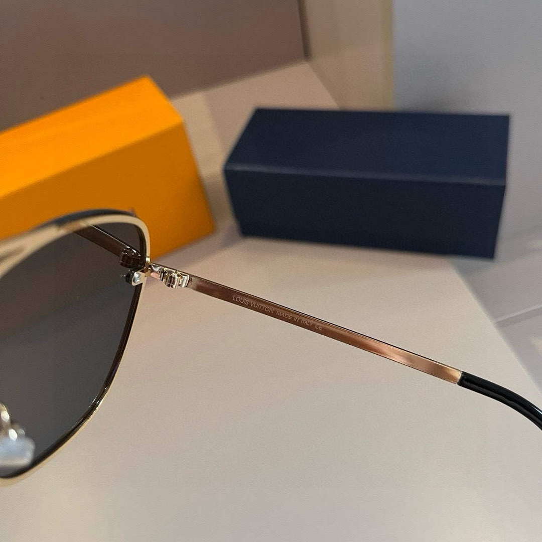 Louis Vuitton New Fashion Sunglasses L22298 - Default Title - View 5