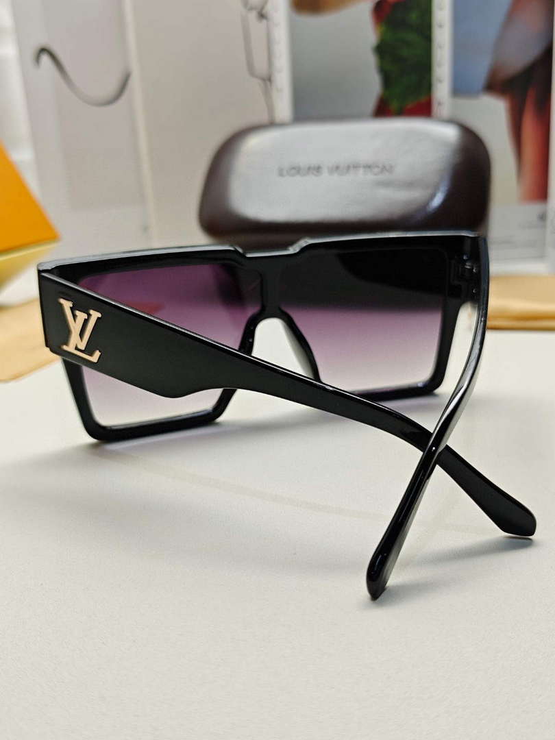 Louis Vuitton New Fashion Sunglasses L22300