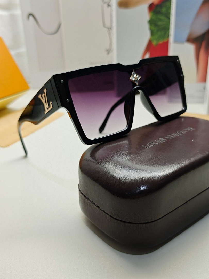 Louis Vuitton New Fashion Sunglasses L22300
