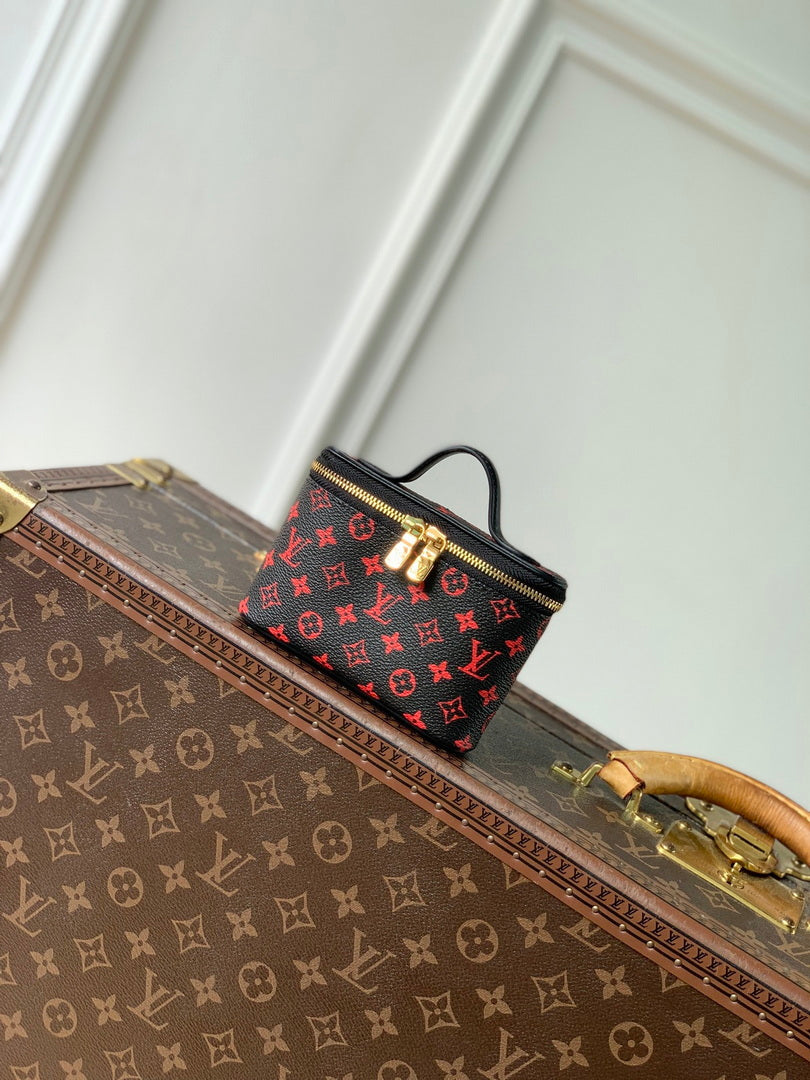 Louis Vuitton Nice Beauty LV M2A285 Monogram Infrarouge
