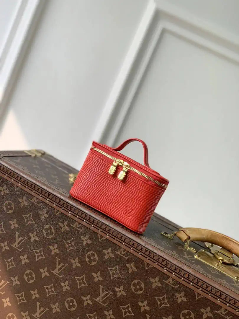 Louis Vuitton Nice Mini Beauty LV M25689 Red