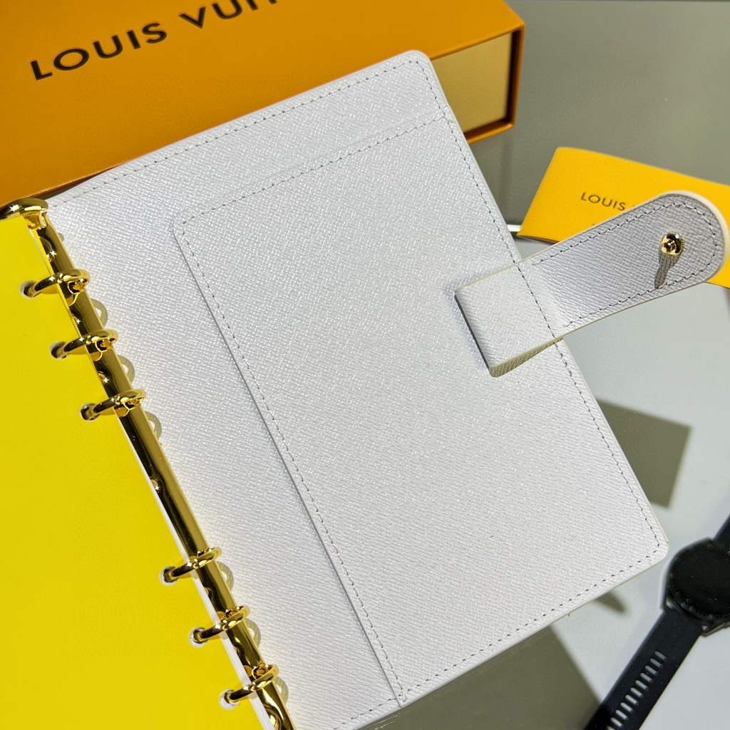 Louis Vuitton R20105 Medium Ring Agenda Cover White