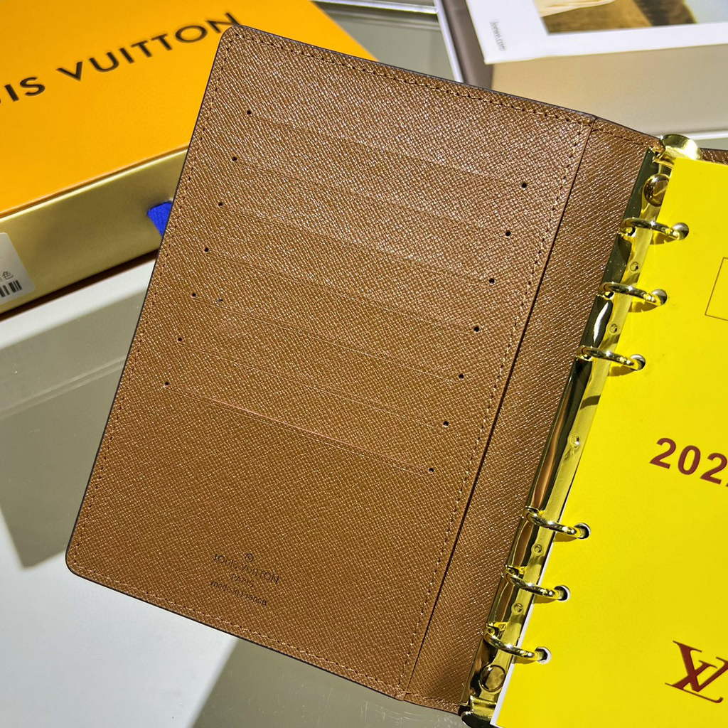 Louis Vuitton R20105 Medium Ring Agenda Cover Tan