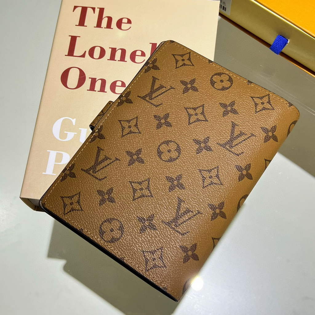 Louis Vuitton R20105 Medium Ring Agenda Cover Tan
