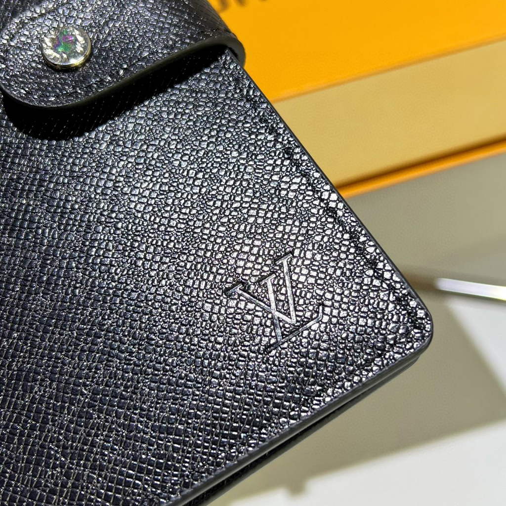 Louis Vuitton R20222 Medium Ring Agenda Cover Black