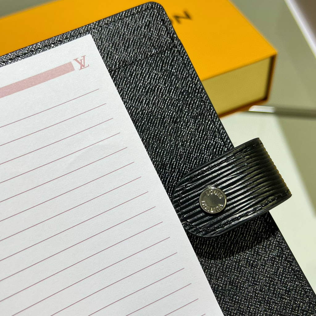 Louis Vuitton R20242 Medium Ring Agenda Cover Black