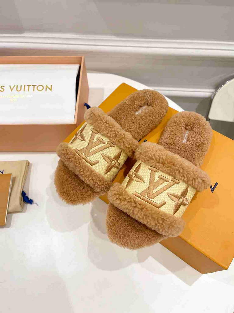 Louis Vuitton Sandals LV Slippers Shoes Women L99104 - 35 - View 1