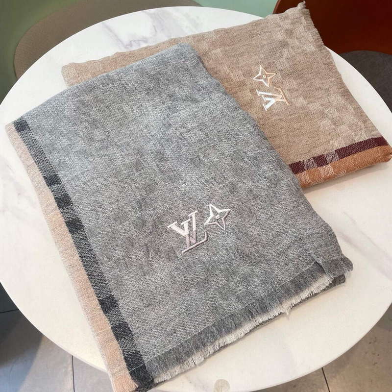 Louis Vuitton Scarves Designer Classic Scarf L38912