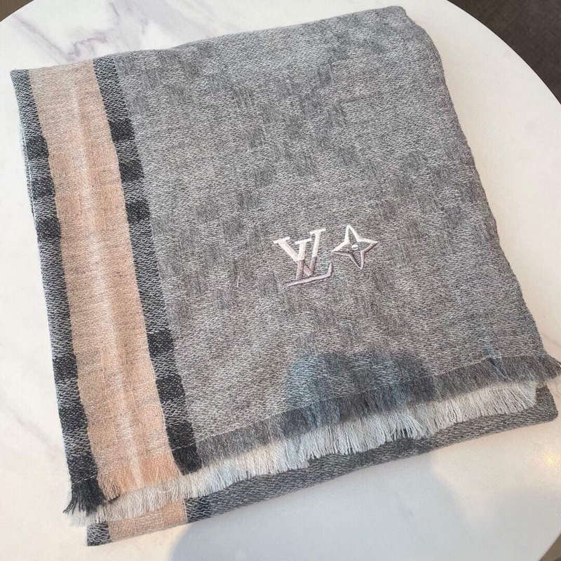 Louis Vuitton Scarves Designer Classic Scarf L38912