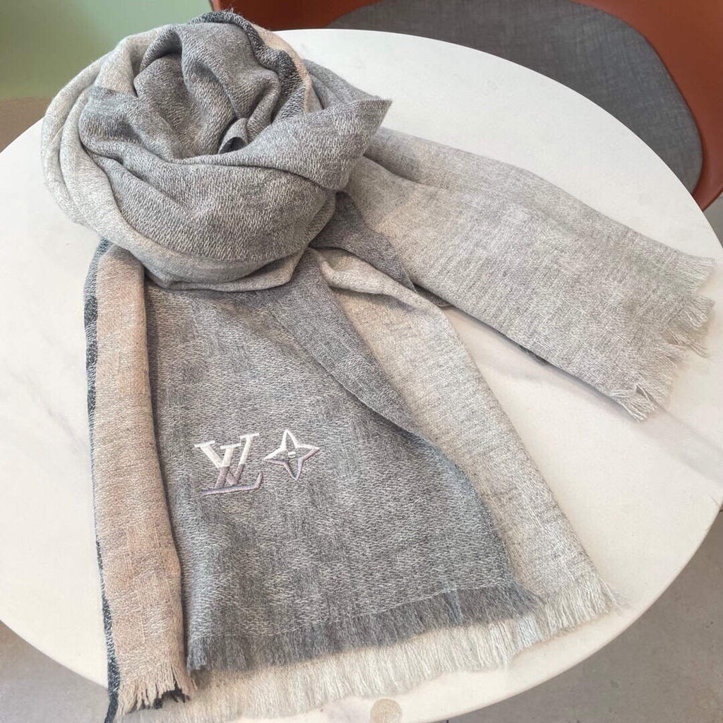 Louis Vuitton Scarves Designer Classic Scarf L38912