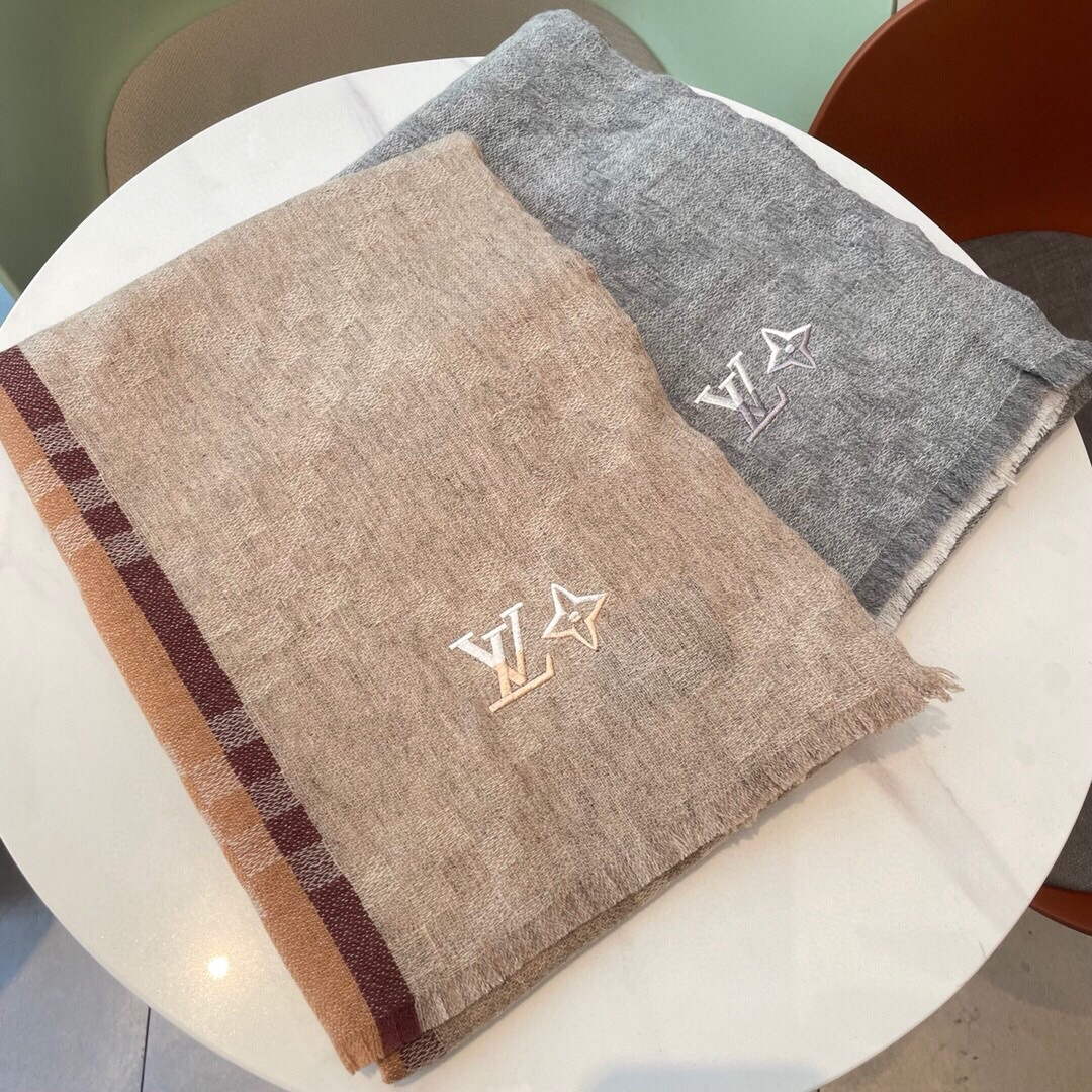 Louis Vuitton Scarves Designer Classic Scarf L38913