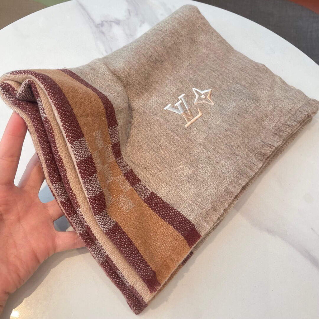 Louis Vuitton Scarves Designer Classic Scarf L38913