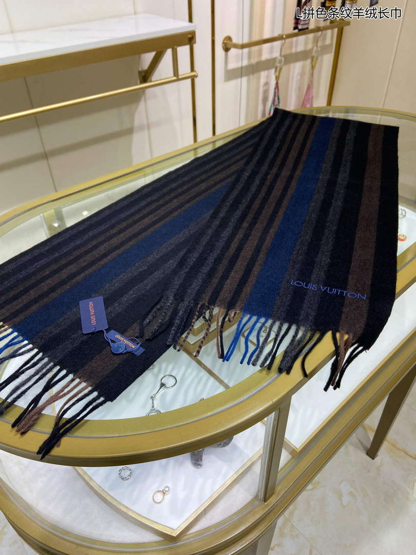 Louis Vuitton Scarves Designer Classic Scarf L38914