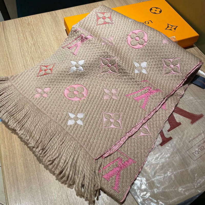 Louis Vuitton Scarves Designer Classic Scarf L38918