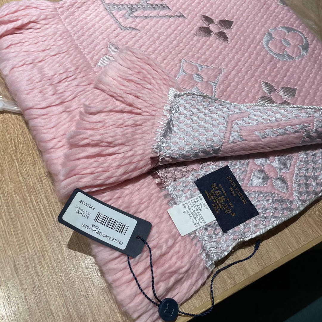 Louis Vuitton Scarves Designer Classic Scarf L38919