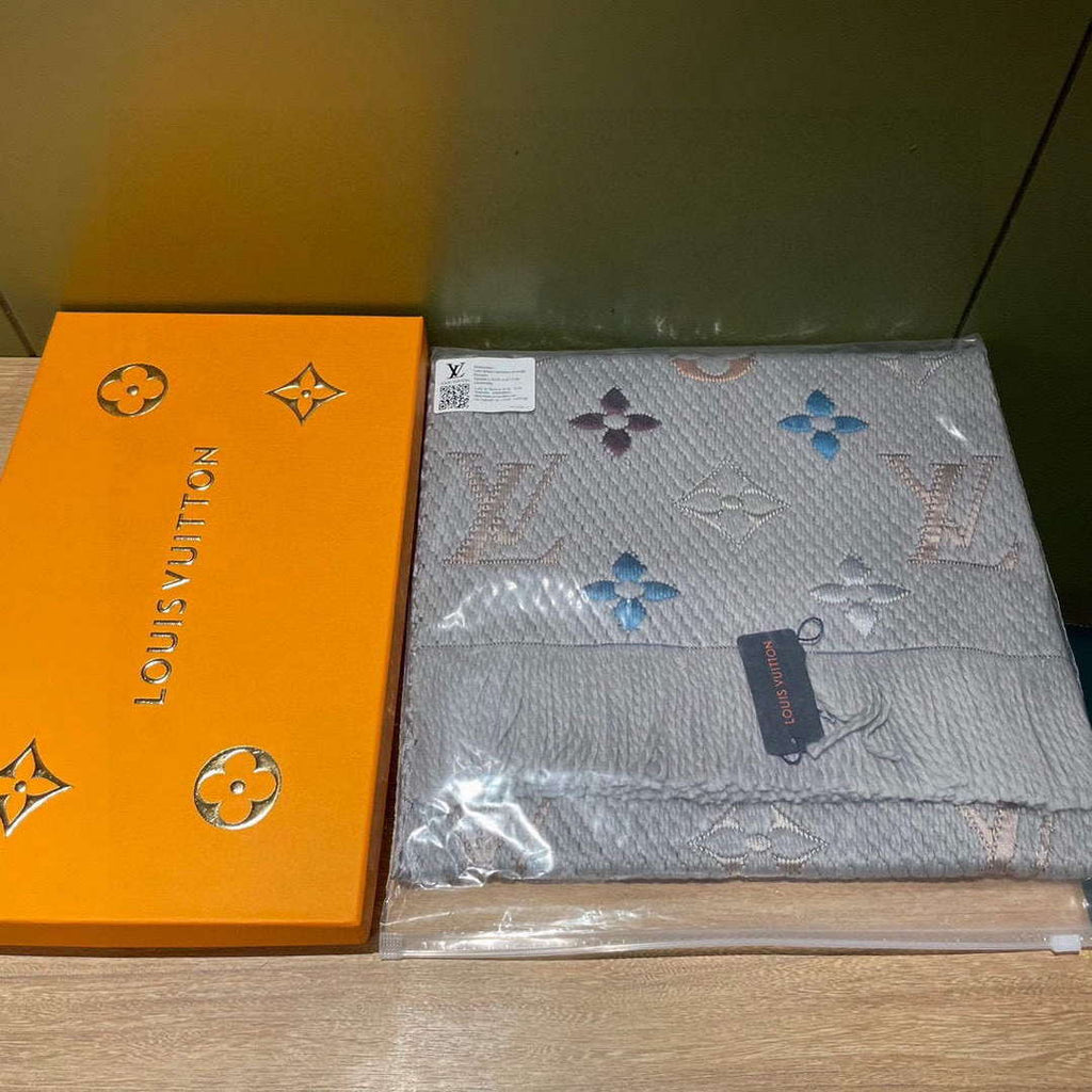 Louis Vuitton Scarves Designer Classic Scarf L38920