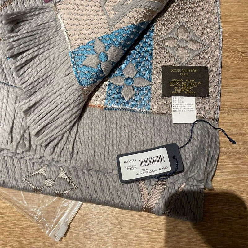 Louis Vuitton Scarves Designer Classic Scarf L38920