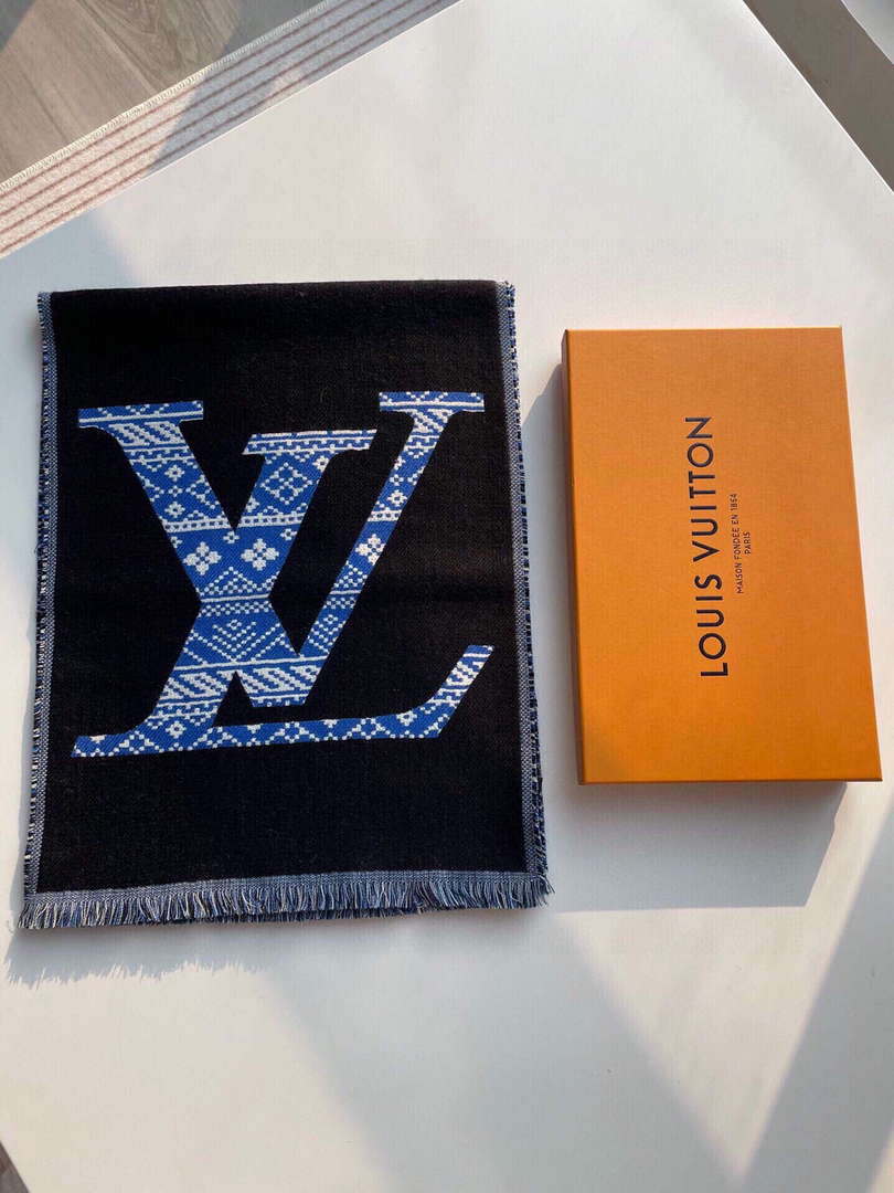 Louis Vuitton Scarves Fashion Scarf L38921
