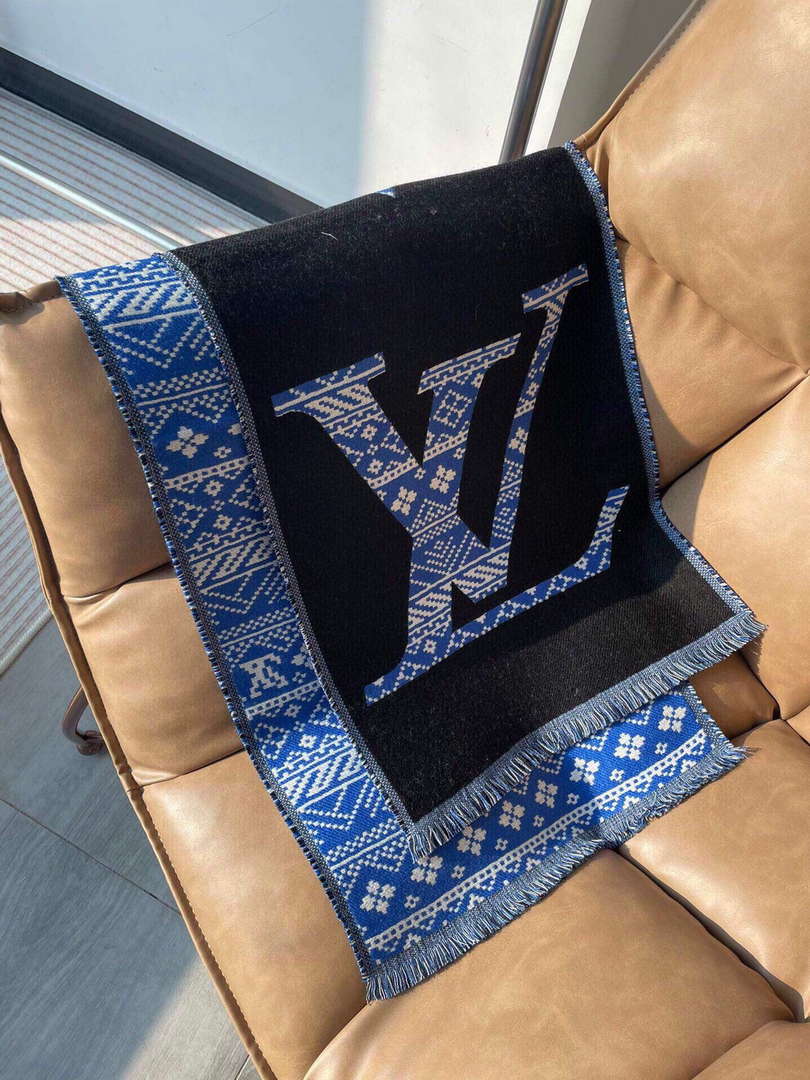 Louis Vuitton Scarves Fashion Scarf L38921