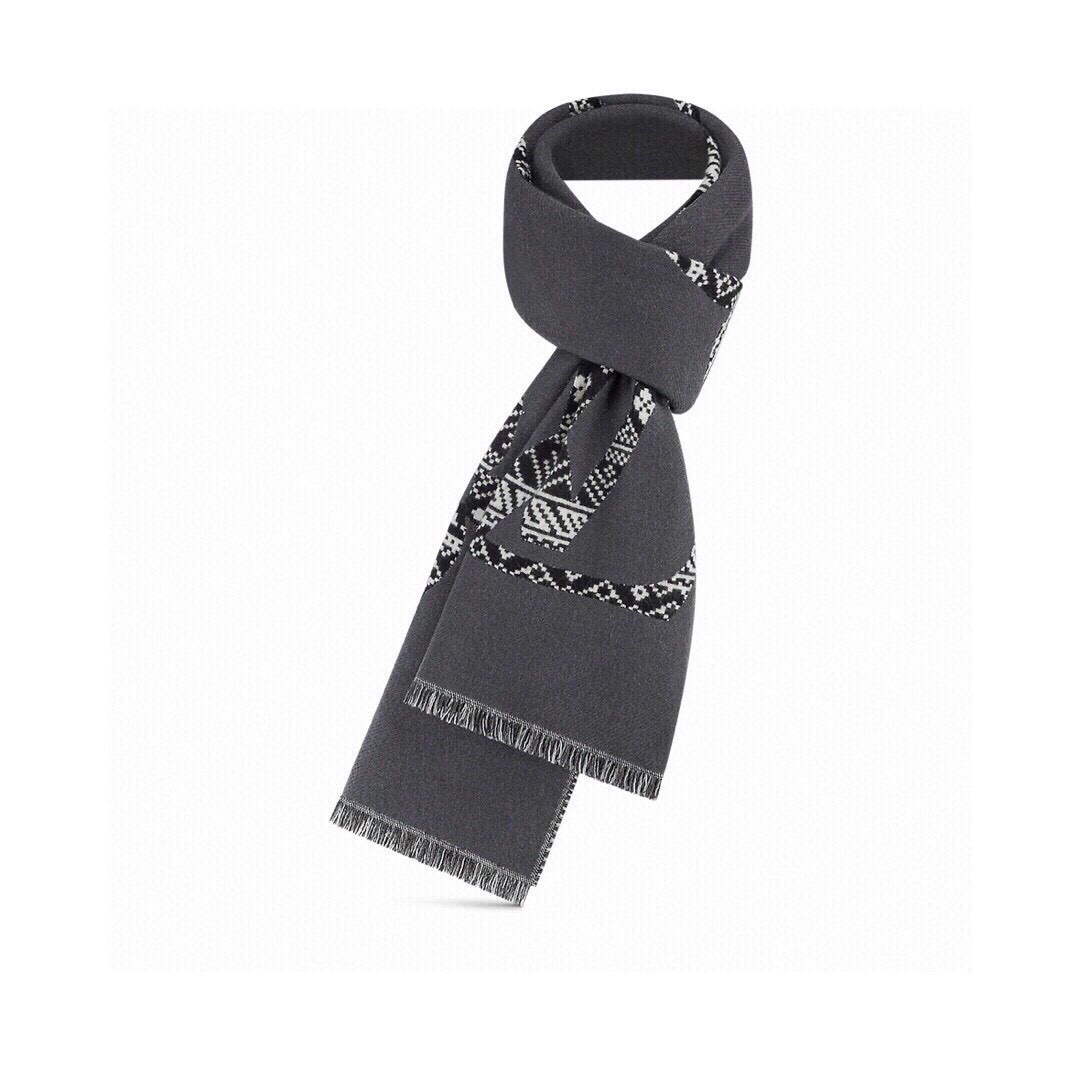Louis Vuitton Scarves Fashion Scarf L38922