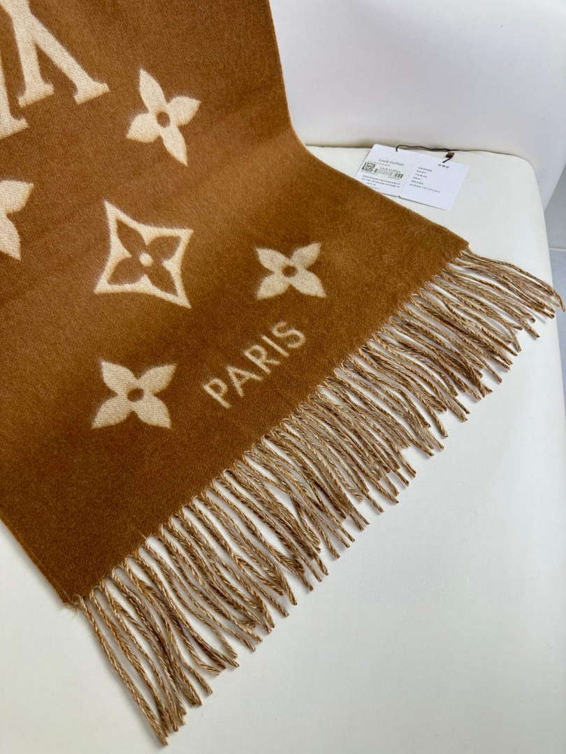 Louis Vuitton Scarves Fashion Scarf L38925