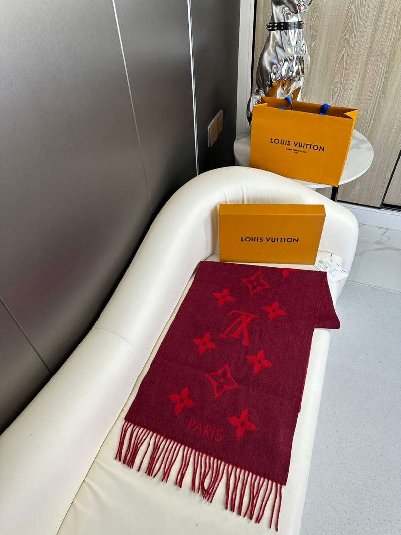Louis Vuitton Scarves Fashion Scarf L38926