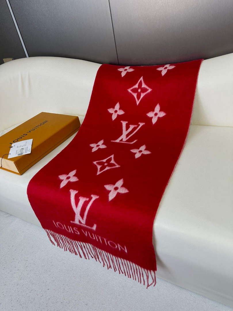 Louis Vuitton Scarves Fashion Scarf L38927