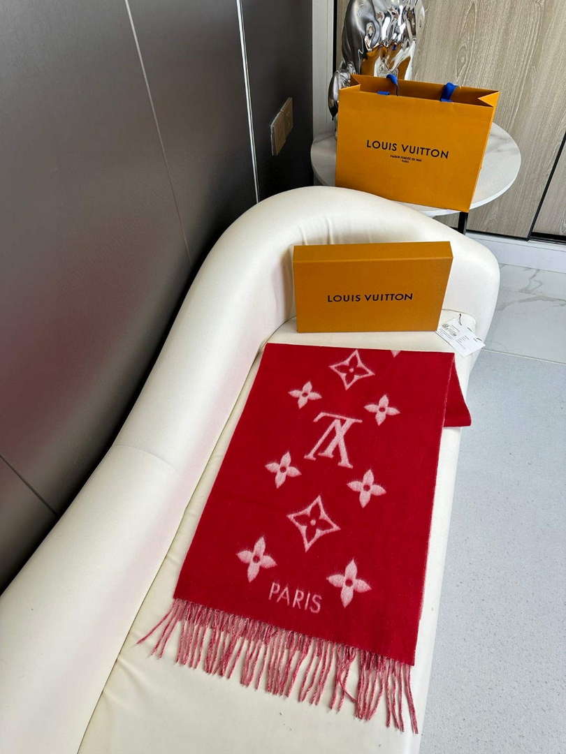 Louis Vuitton Scarves Fashion Scarf L38927