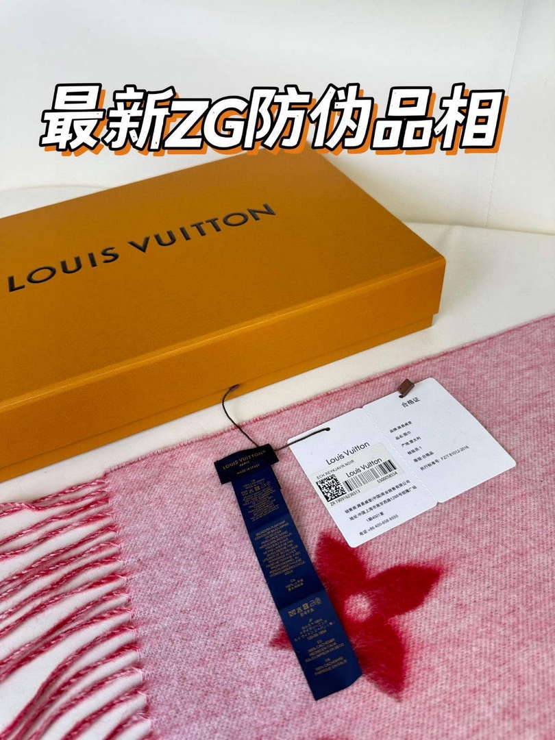 Louis Vuitton Scarves Fashion Scarf L38927
