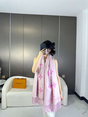 Louis Vuitton Scarves Fashion Scarf L38931 - Default Title - View 2
