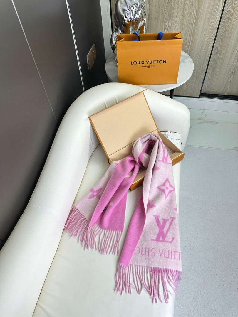Louis Vuitton Scarves Fashion Scarf L38931