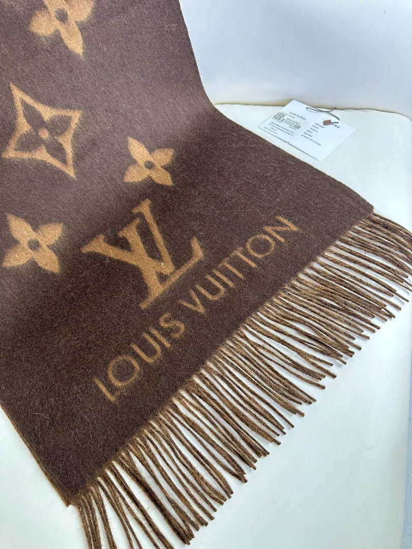 Louis Vuitton Scarves Fashion Scarf L38932