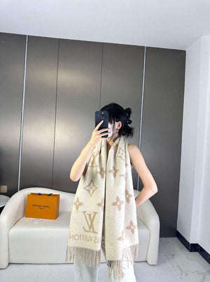 Louis Vuitton Scarves Fashion Scarf L38933 - Default Title - View 2