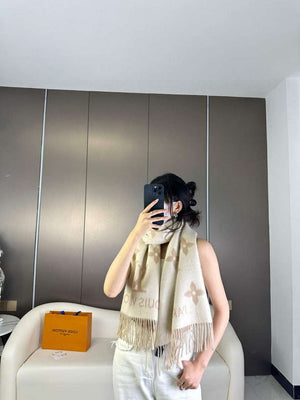Louis Vuitton Scarves Fashion Scarf L38933 - Default Title - View 1